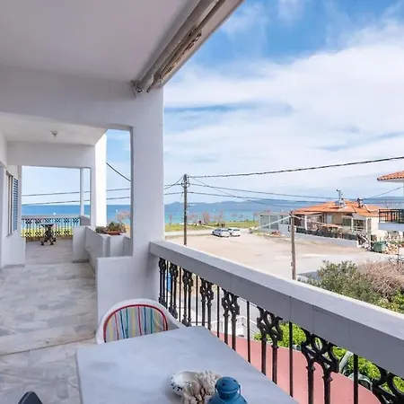 Apartman Cycladic Flat With Sea View And Bbq Grill *
