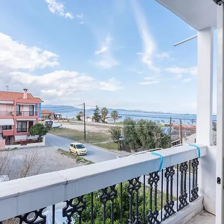 Apartman Cycladic Flat With Sea View And Bbq Grill *