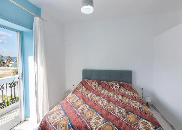 Cycladic Flat With Sea View And Bbq Grill Apartamento